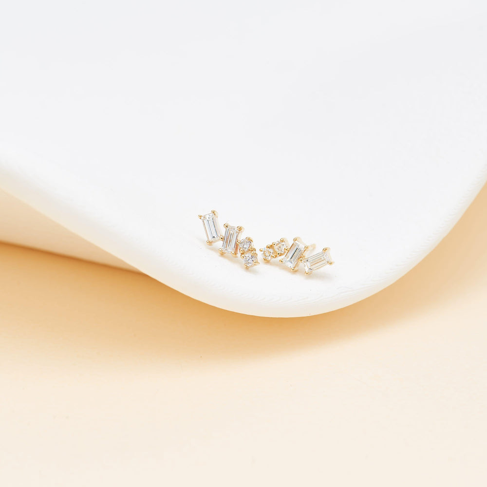 side angle of 14K solid gold baguette-cut lab diamond for cartilage piercing flat back stud earring nickel-free