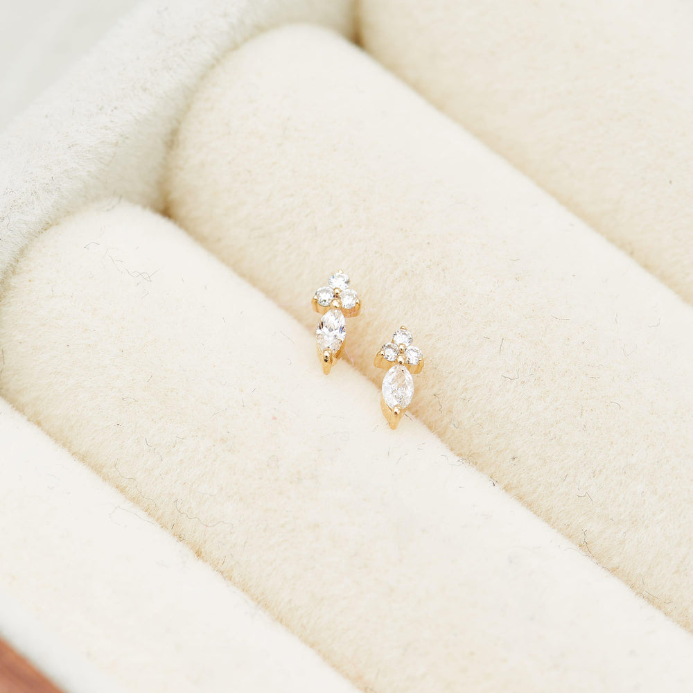additional perspective of 14K solid gold lab diamond labret stud threadless design nickel-free