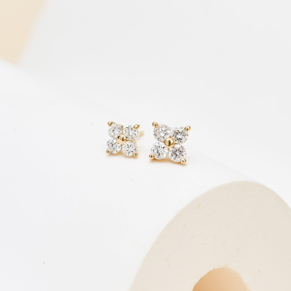 side angle of 14K solid gold lab diamond for nose piercing nose stud nickel-free