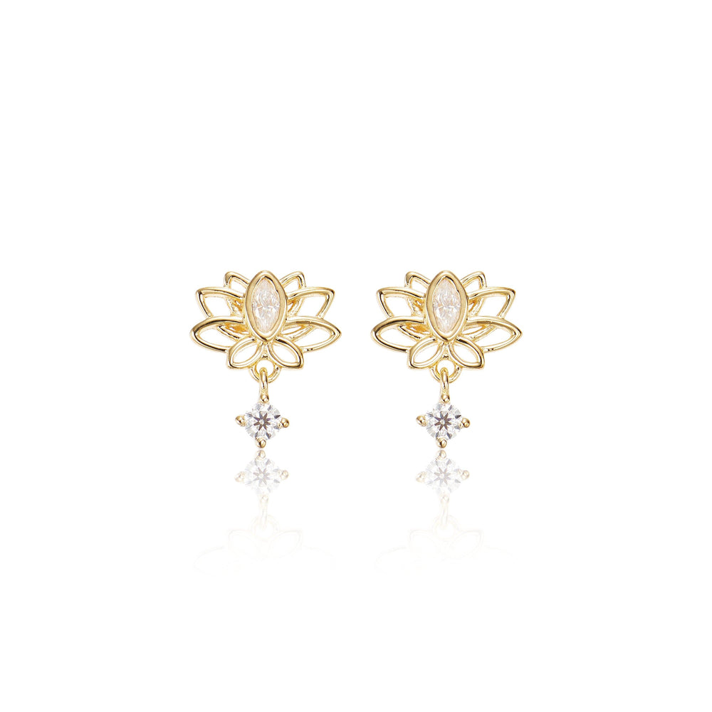 detail close-up of 14K solid gold lab diamond floral for cartilage piercing flat back stud earring threadless design nicke...