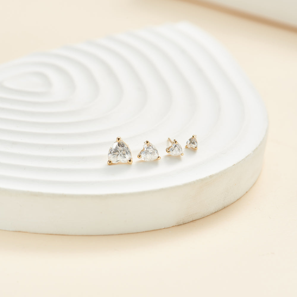 2.5-5mm Heart Lab Diamond Threadless Cartilage Flat Back Stud Earring in 14K Solid Gold